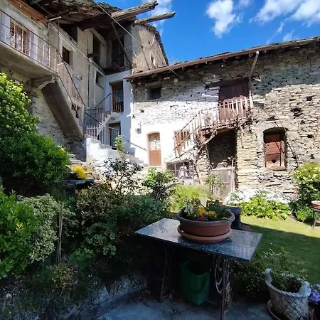 Hameau Gubioche, Casa Vacanze Chambave Extérieur photo
